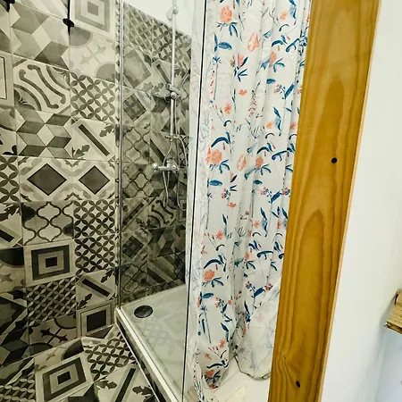 Pensjonat Grand Sasimi House Porto