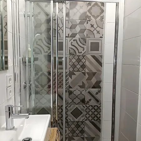Pensjonat Grand Sasimi House Porto