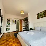 Grand Sasimi House Penzion Porto