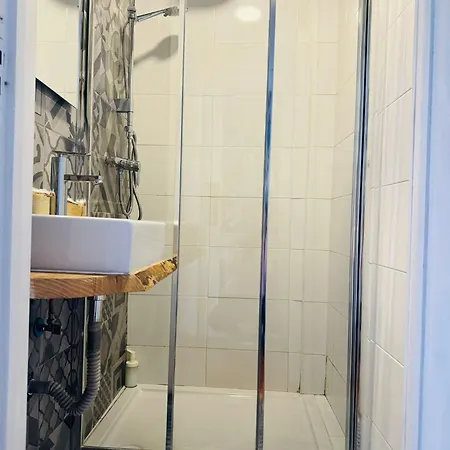 Grand Sasimi House ゲストハウス