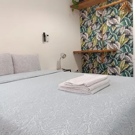 Guest house Grand Sasimi House *