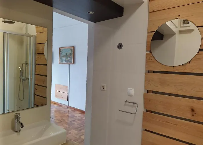 Penzion Grand Sasimi House Porto