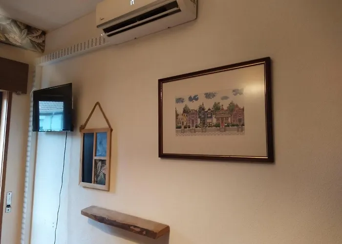 Grand Sasimi House 게스트하우스 3*